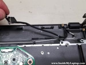 Taking apart Acer Aspire E15 E5-573-77S3 – Inside my laptop