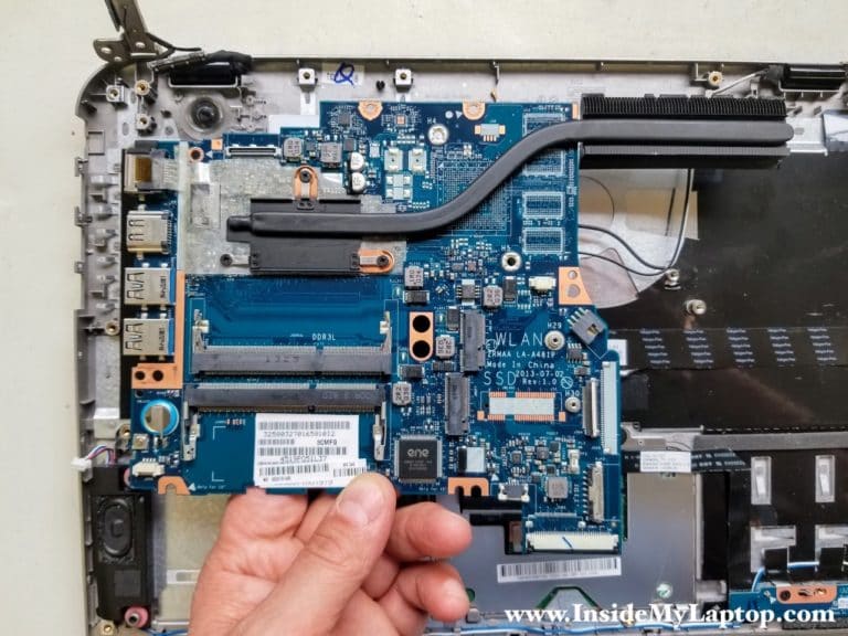 How to disassemble Toshiba Satellite E45t Ultrabook – Inside my laptop