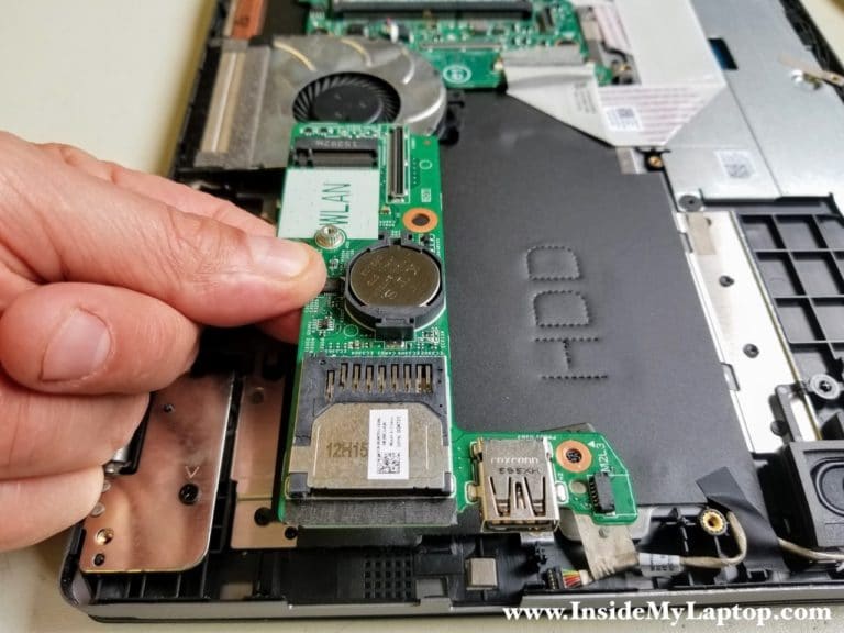 Teardown of Dell Inspiron 13 7000 series 7353 7359 – Inside my laptop