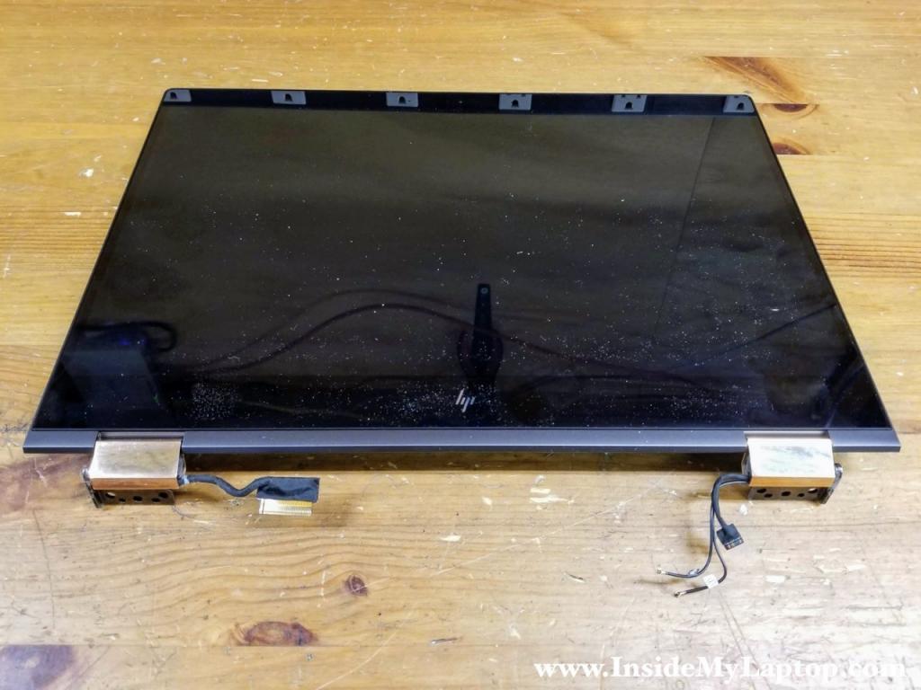 HP Spectre x360 15-ch series display panel is a sealed unit and cannot be disassembled.